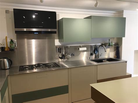 steel splashbacks for kitchens